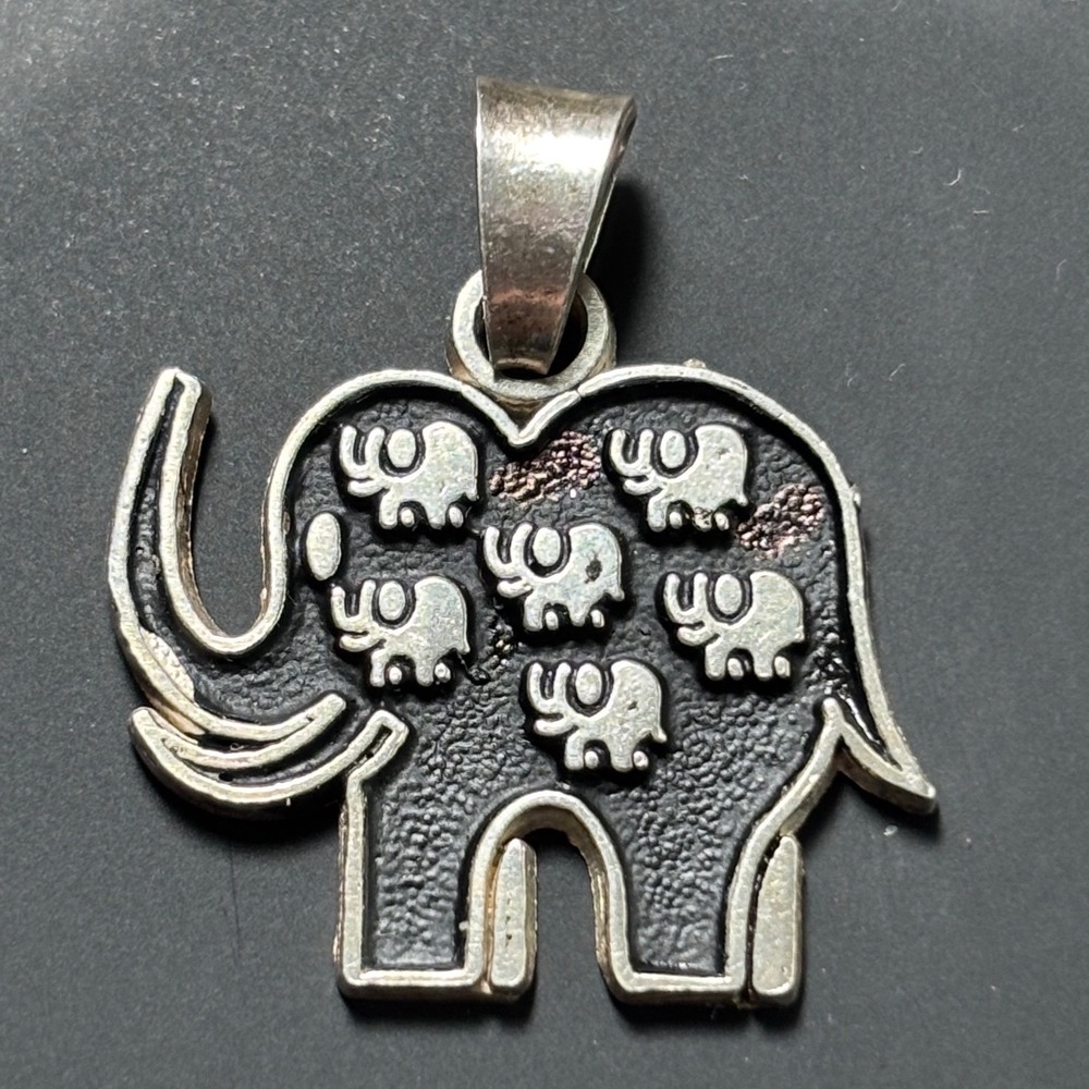 Vintage Taxco Mexico 925 Sterling Silver Elephant‎ Pendant Charm 3g MD-11